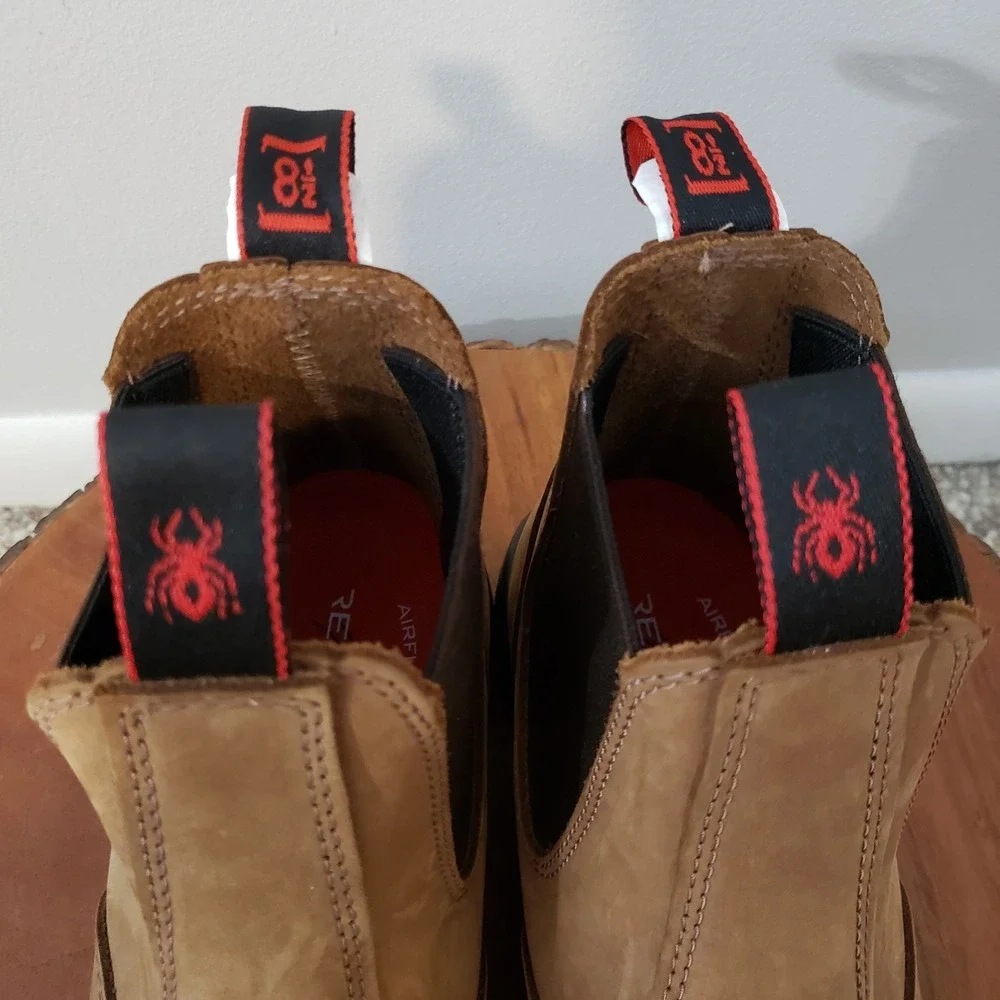 Redbacks Mesa Chelsea Work Boots US Men 9.5 Women 11 Oil Resistant Tan Pristine